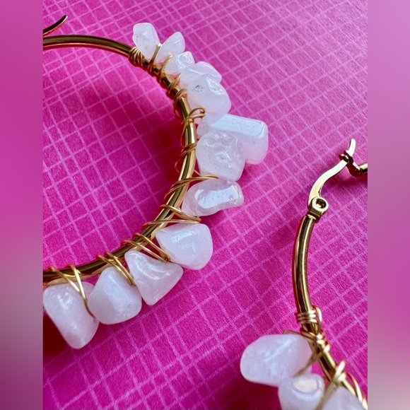 New Natural Brazilian Frosty Snow White Quartz Crystal Gold Tone Hoop Earrings - Picture 7 of 9